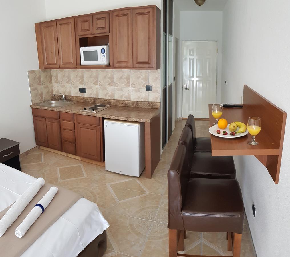 Dolphin Appartement Bar
